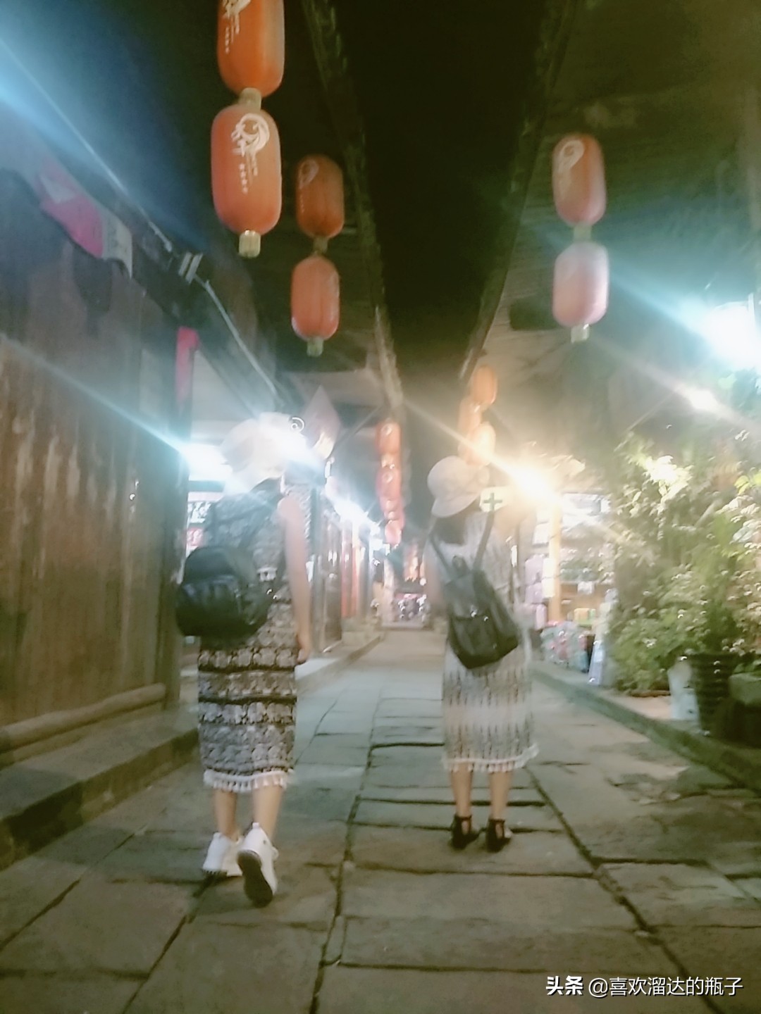 凤凰古城晚上被搭讪,去凤凰古城被搭讪