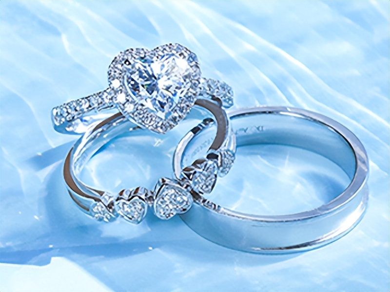 一般结婚戒指多少钱,订婚戒指和结婚戒指都要买吗