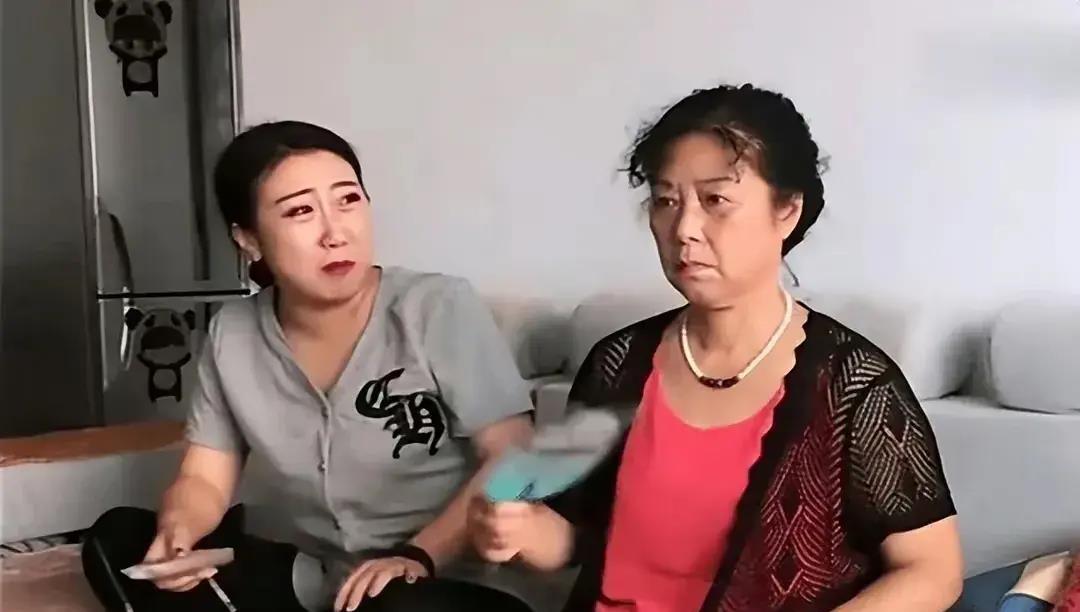 月子岳母惊现弟媳,丈夫痛哭失财失爱