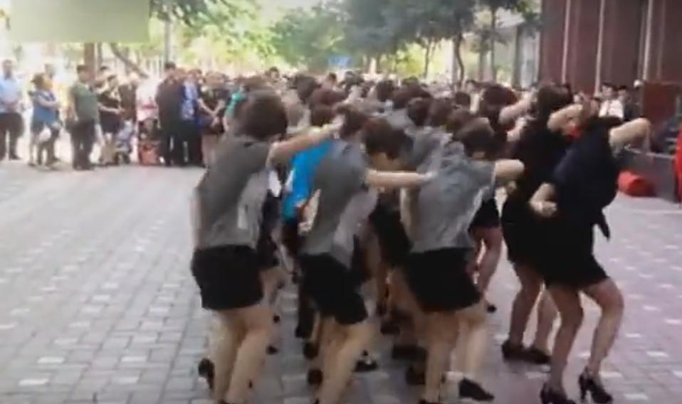 打鸡血激励搞笑,搞笑训练我们绝对是认真的