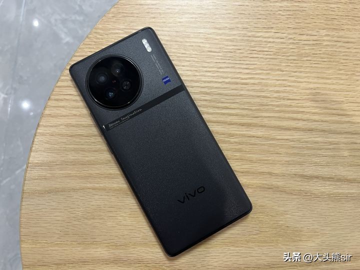 vivox90和小米13和magic5,荣耀magic5和iqoo11和vivox90对比