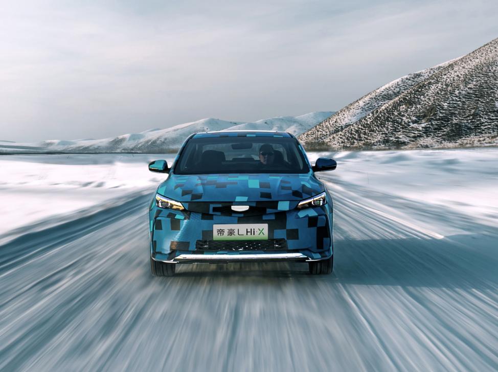 吉利帝豪6.99万这款车是最低配吗,吉利帝豪百公里油耗8.37L