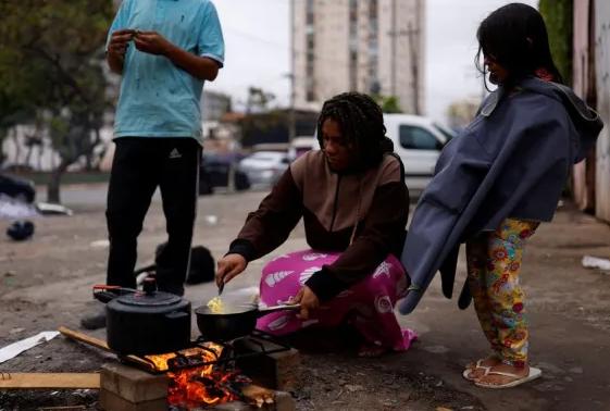 专家谈“世界粮仓”巴西遭遇饥荒,巴西粮食为什么出口