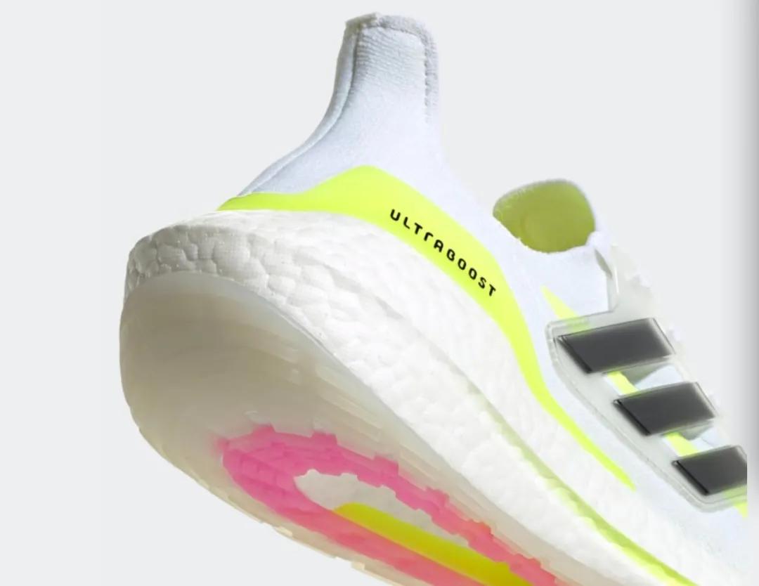 新UB来了？中底厚度惊人，boost纹理改变，阿迪这次够惊喜