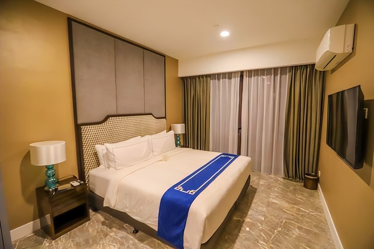 为什么五一假期酒店价格翻倍,五一国内酒店涨价10倍合法吗