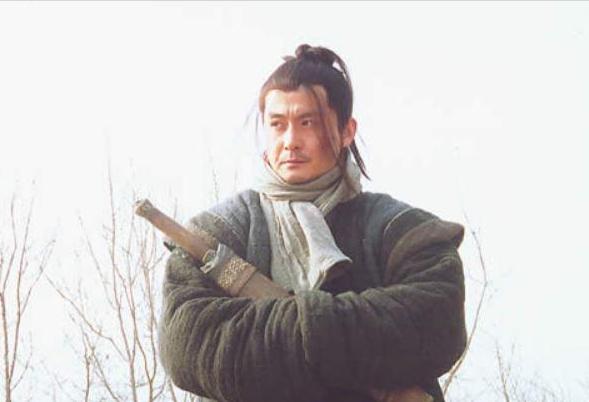 演员邢岷山:和老师女儿结婚,英雄救美被毁容,老婆女儿是心肝