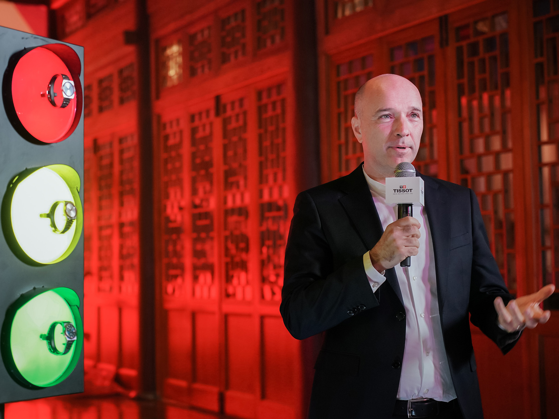 天梭2023年新品游园会“京”味十足、摩登“梦”幻