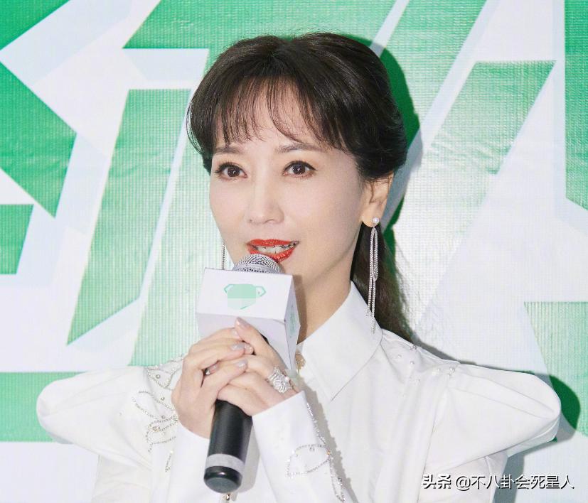 颈纹越来越多越来越显老怎么办,顽固又显老的颈纹