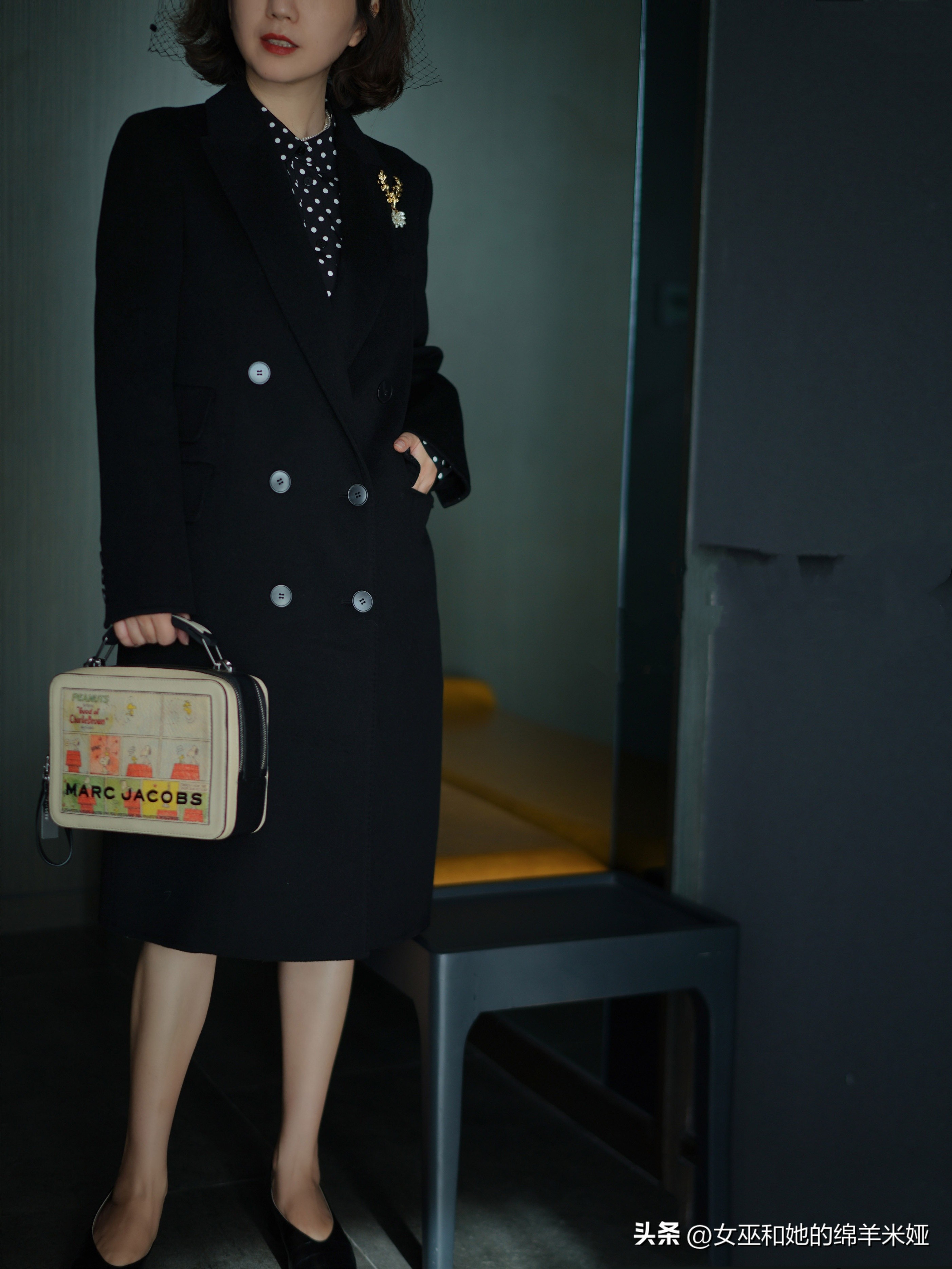 冬天怎么挑选衣服,冬天大衣什么颜色好看