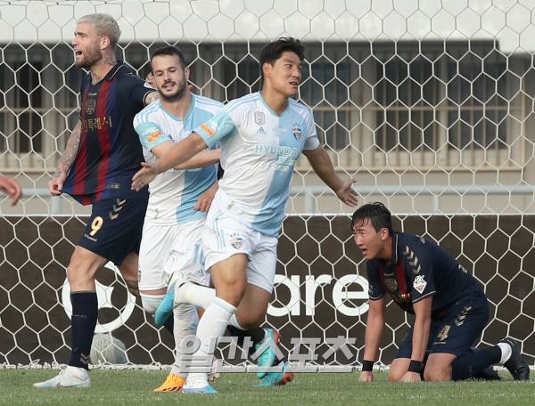 韩韩足球最新战报,韩足直播仁川比赛