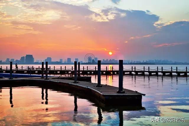 十大高逼格免费景点,最值得去的自然风景免费攻略