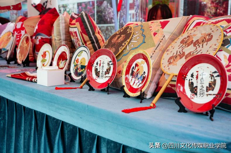 2023四川文化传媒职业学院学费,四川文化传媒职业学院招生的简章