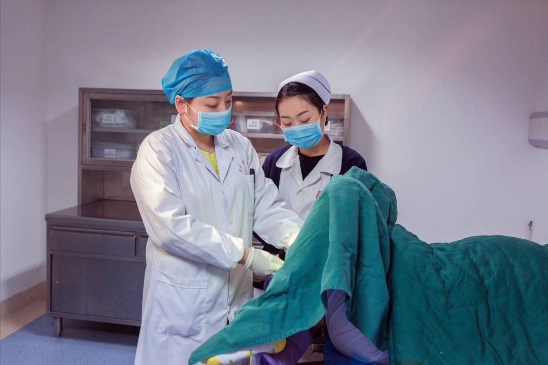 医生提醒你：妇科检查前，这4件事需要特别留意！以免影响结果