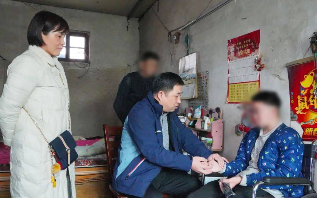 脑瘫儿排尿困难怎么办,脑瘫插尿管