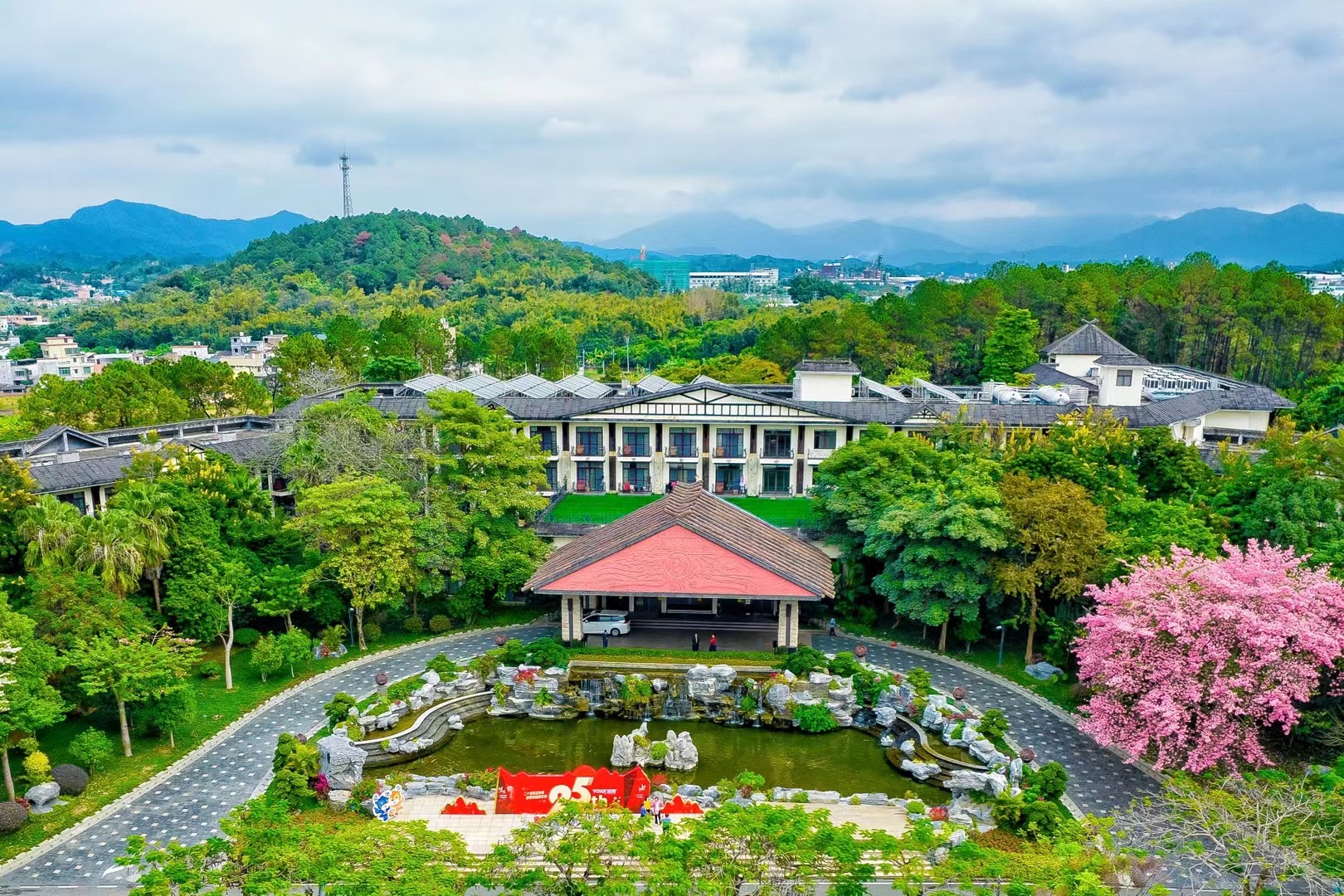 清远佛冈森波拉温泉度假酒店,佛冈森波拉冰川水谷门票