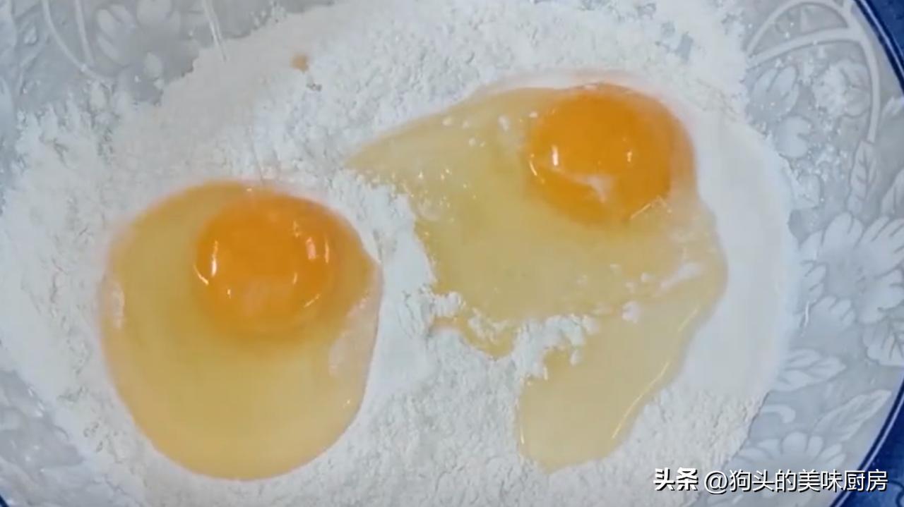 如何做沙琪玛又简单又好吃,沙琪玛这样做又脆又好吃