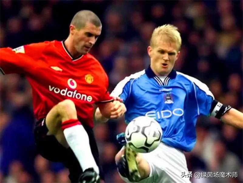 罗伊基恩为什么杀哈兰德父亲,当年是基恩踢断哈兰德的父亲吗