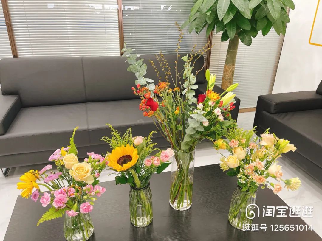 救命，我真的太喜欢我家的春日感客厅了，简直就是现实版浪漫满屋