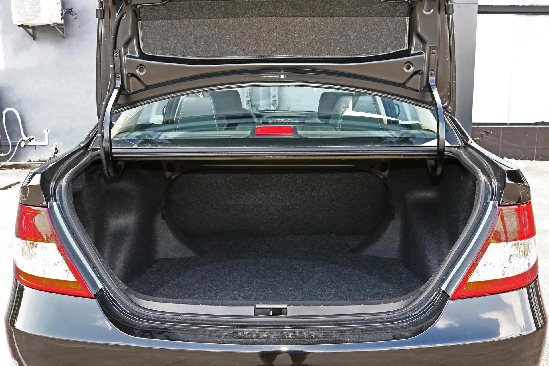 比亚迪f3和轩逸哪个省油,比亚迪f3油耗超值版