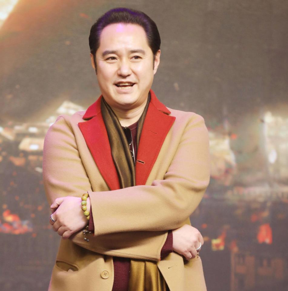 他18岁登上春晚一夜走红,他曾9次登上春晚舞台