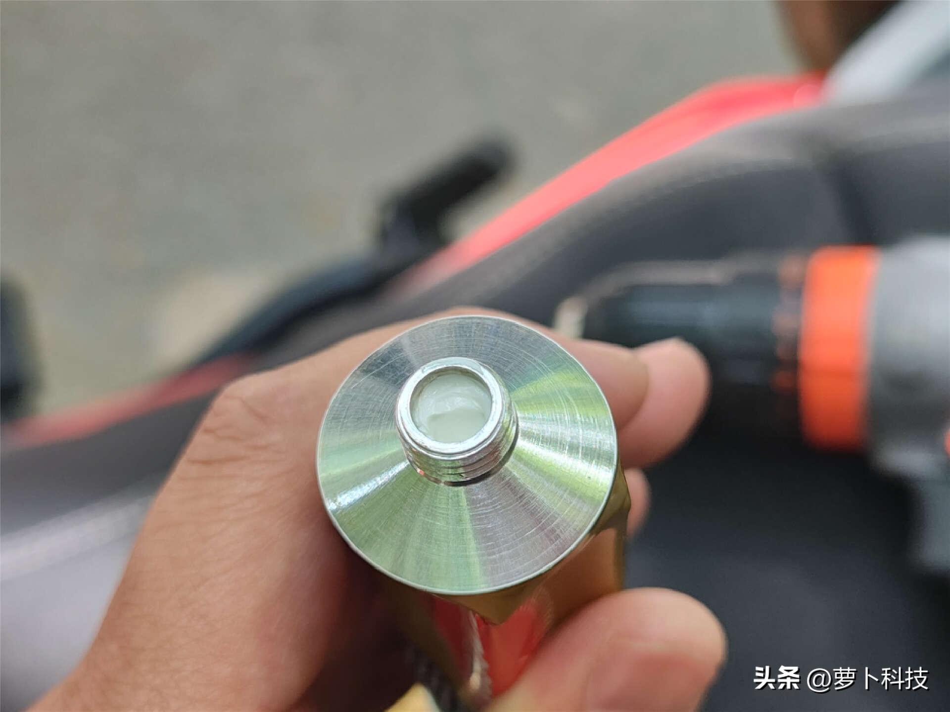 一百块钱的摩托车排气管,100元摩托车排气管