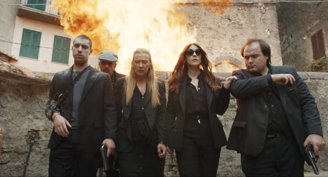 “球花”重出江湖，意大利人真就只会*ucfk**？