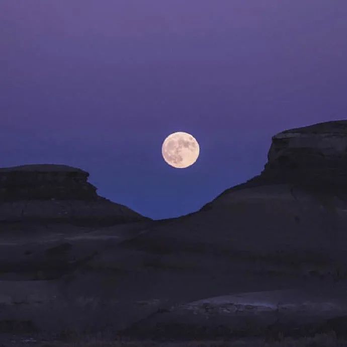 高级朋友圈背景图男,高级朋友圈背景图治愈