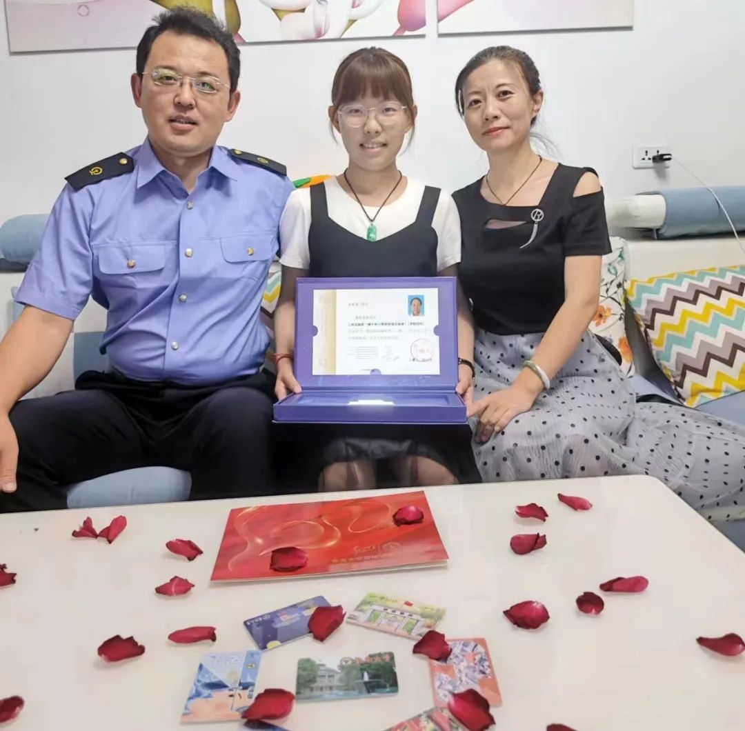 录取通知书买动车票打折吗,大学生凭录取通知书买火车票