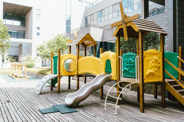 绿城兰园·灯笼鱼艇儿童乐园