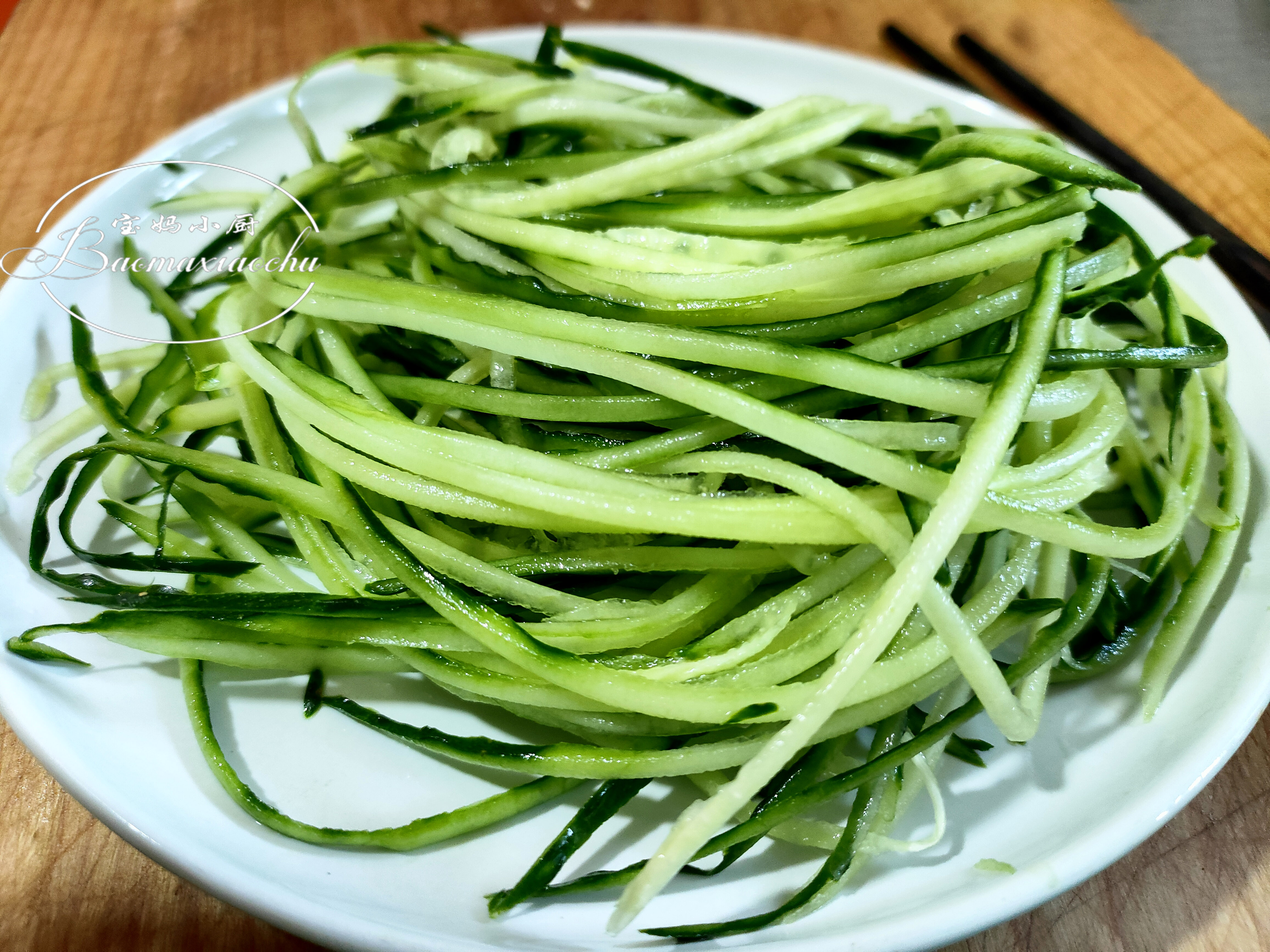 立夏了,这肉酱可以多做点,一周都不坏,拌面、拌饭夹馒头可香了