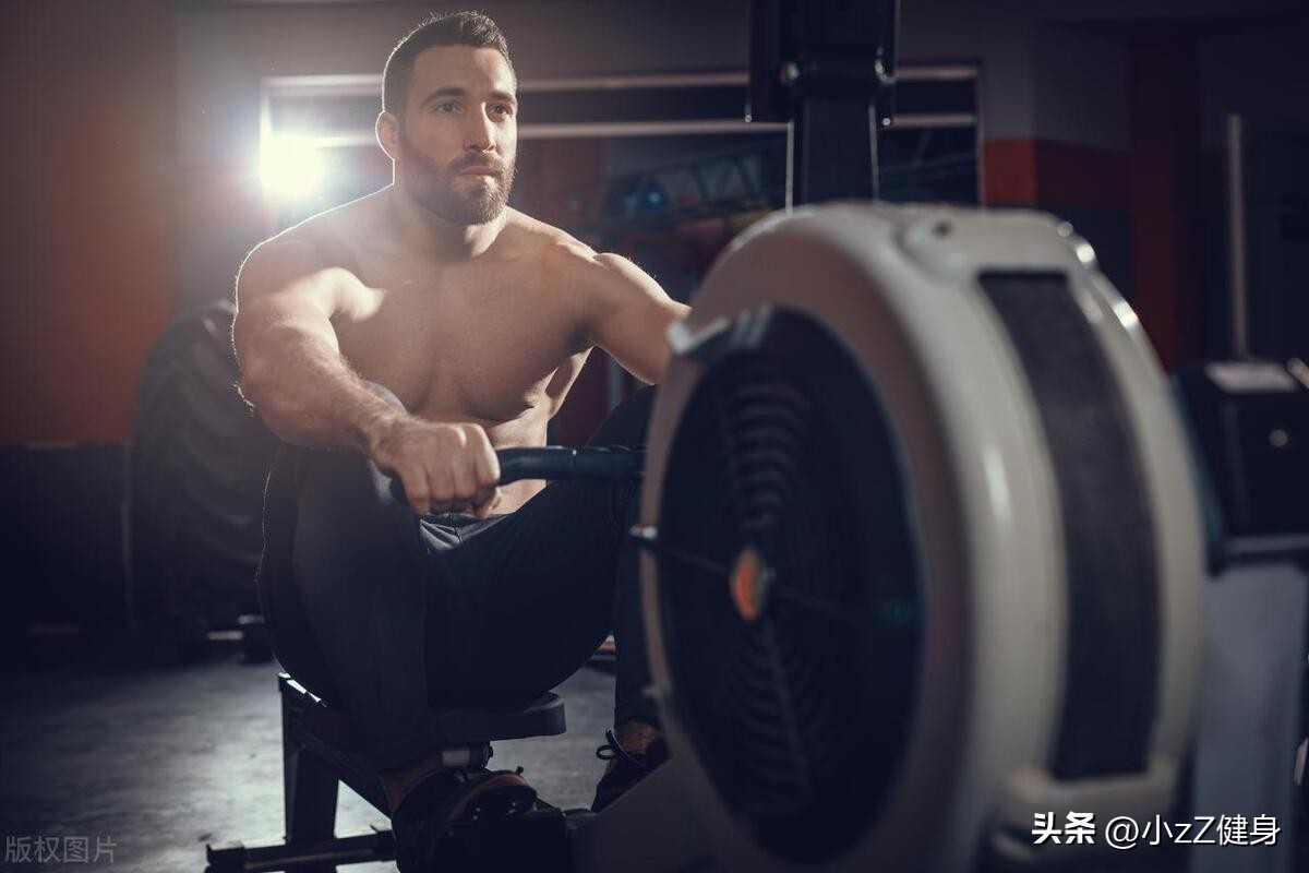 偏瘦新手健身房一周训练计划,男性健身房一周锻炼计划