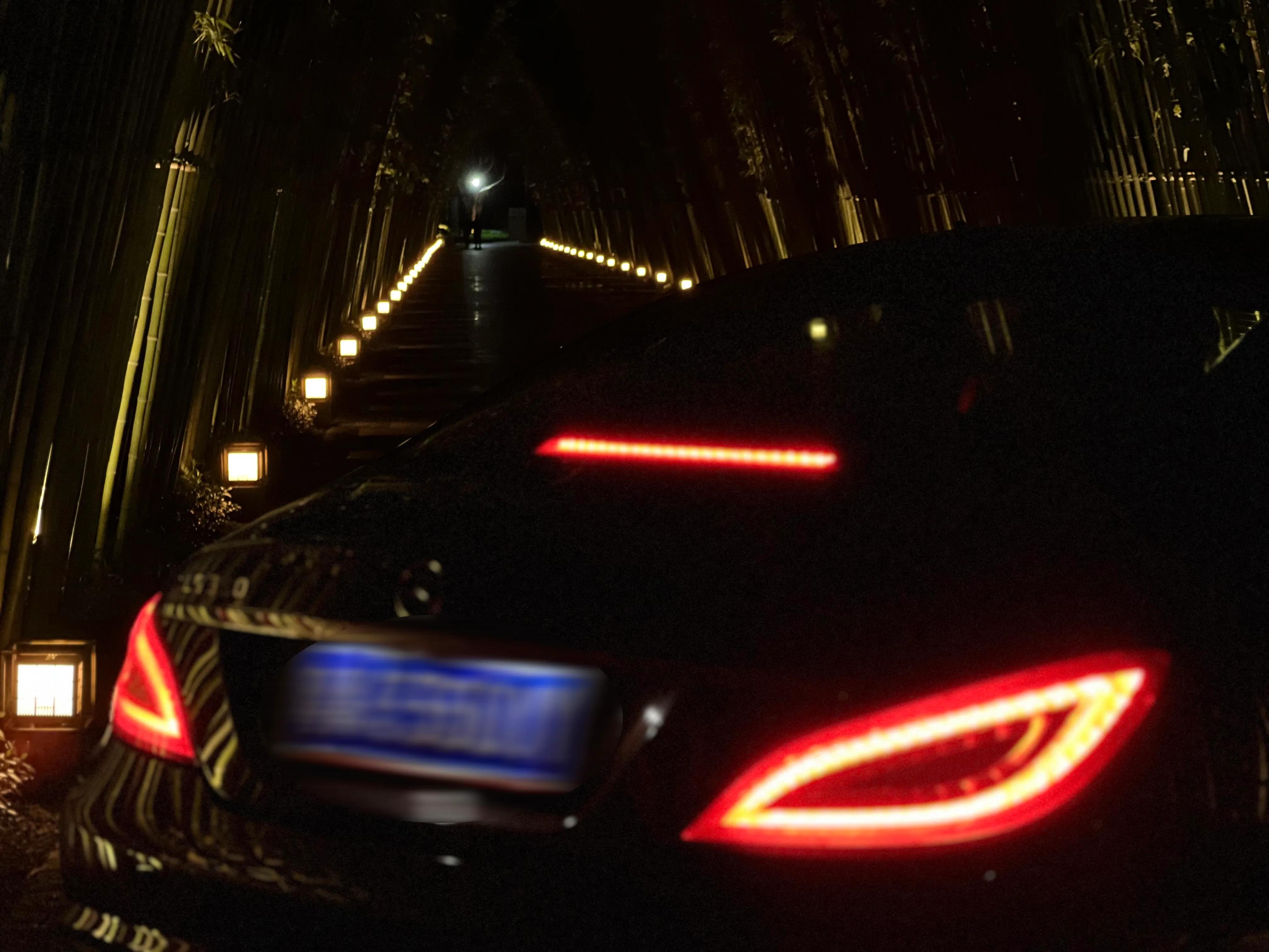 一个小区有多少车,一个小区有几个电梯