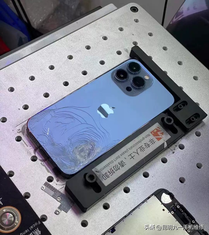 iphone后盖玻璃碎了修多少钱,苹果后盖玻璃碎了修复多少钱