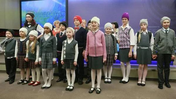 中国校服世界各国的校服,世界各国校服大比拼老挝校服