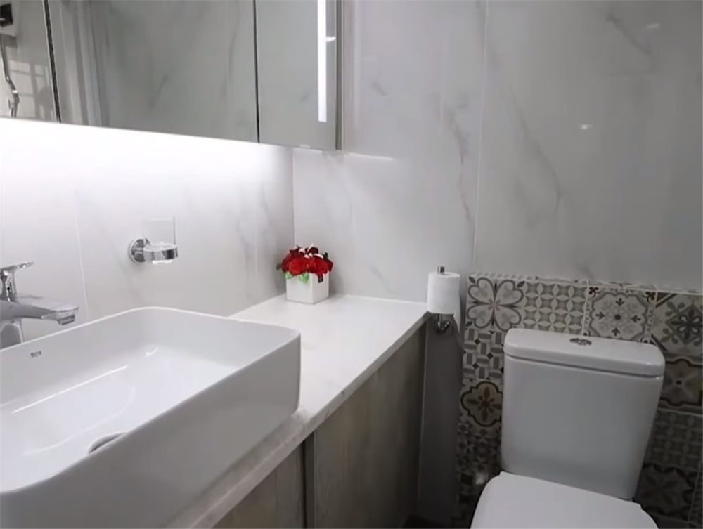 香港一对年轻情侣买房,香港90后夫妻买下35平米小家