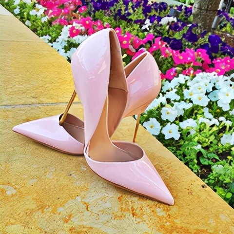 英国最受欢迎品牌衣服,英国鞋子品牌运动鞋