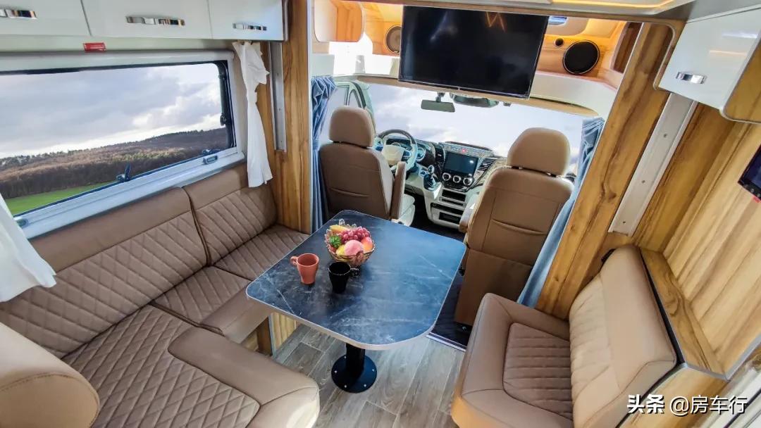 最新款进口顶级依维柯b型房车,依维柯房车推荐10万到20万之间7座
