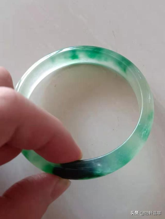 拼多多直播间的翡翠是真的吗,拼多多卖的翡翠手镯是真的吗