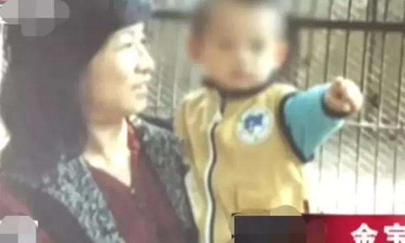 20出头未婚生子后与男方失联12年,网恋对象是房东的儿子后续