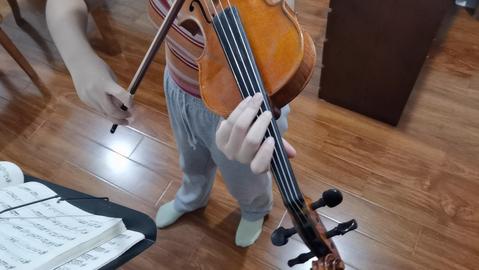 小提琴里面所有技巧符号,小提琴技巧有哪些