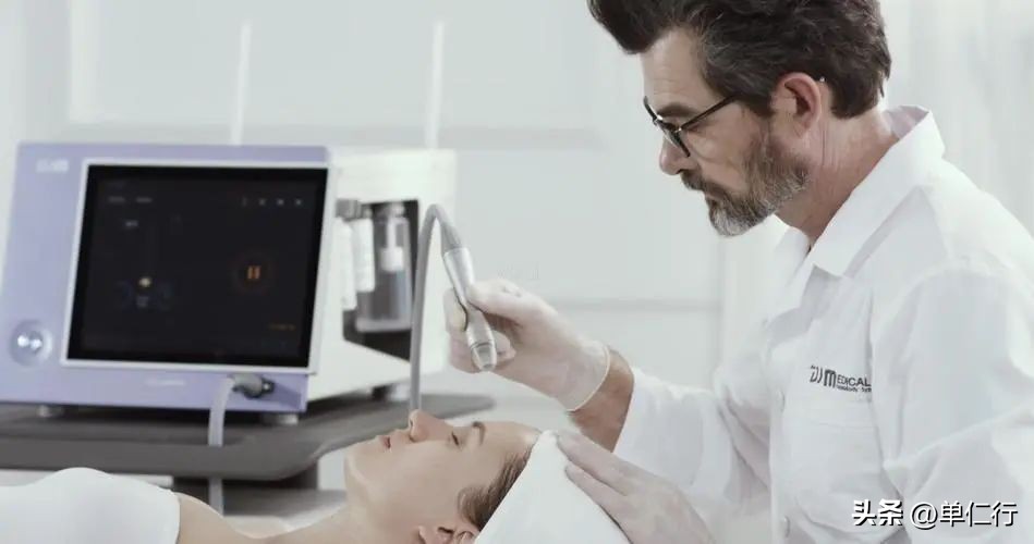 爱美女性，共同养活了这家市场千亿，毛利率94%的“医药茅台”