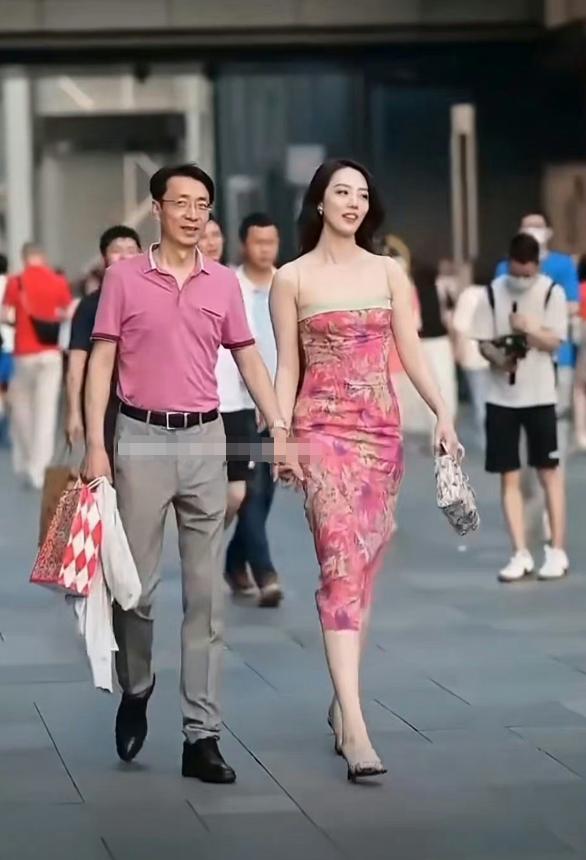 一个月花八九万，中石油“小三”董小姐，“*裤底**”都快被扒光了