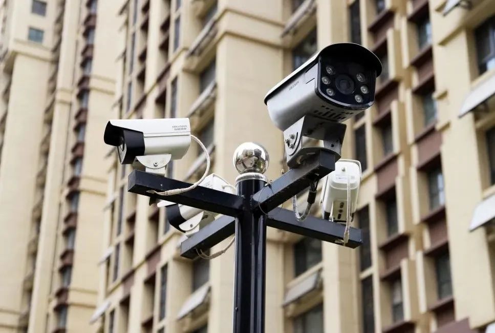 低首付低单价送精装现房,名校旁爆款128㎡洋房现房