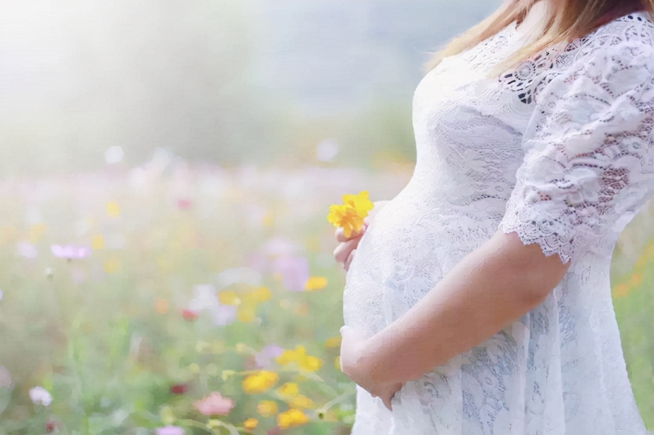 孕妇被推下悬崖老公判几年,孕妇被老公推下悬崖最新消息