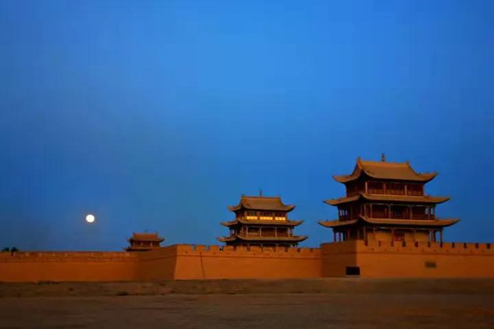 嘉峪关长城复原图,万里长城最西端之嘉峪关