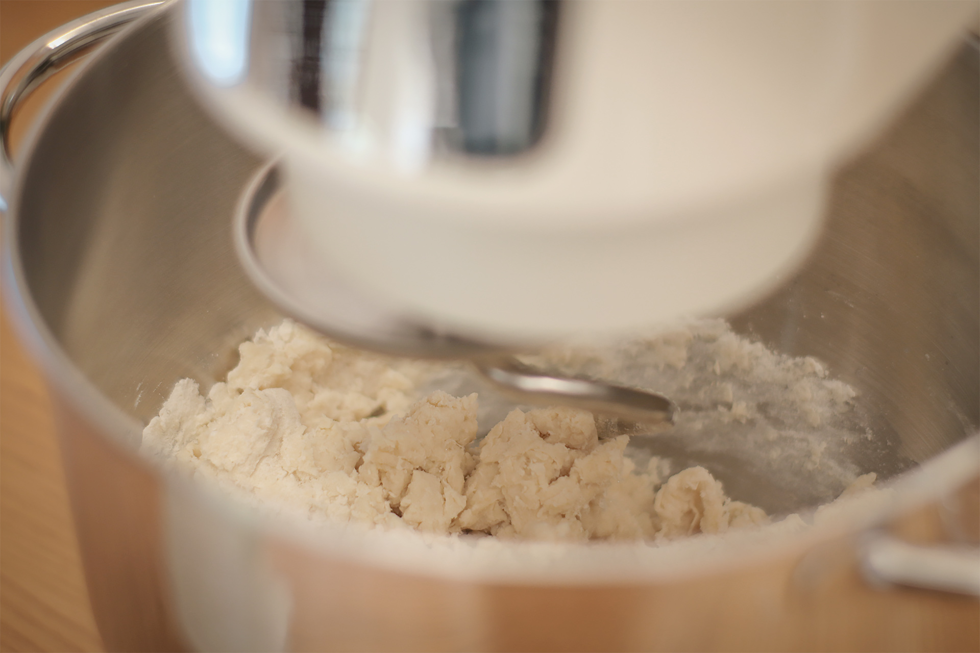 长帝企鹅顶顶打发奶油用几档,长帝企鹅厨师机做面包揉多长时间