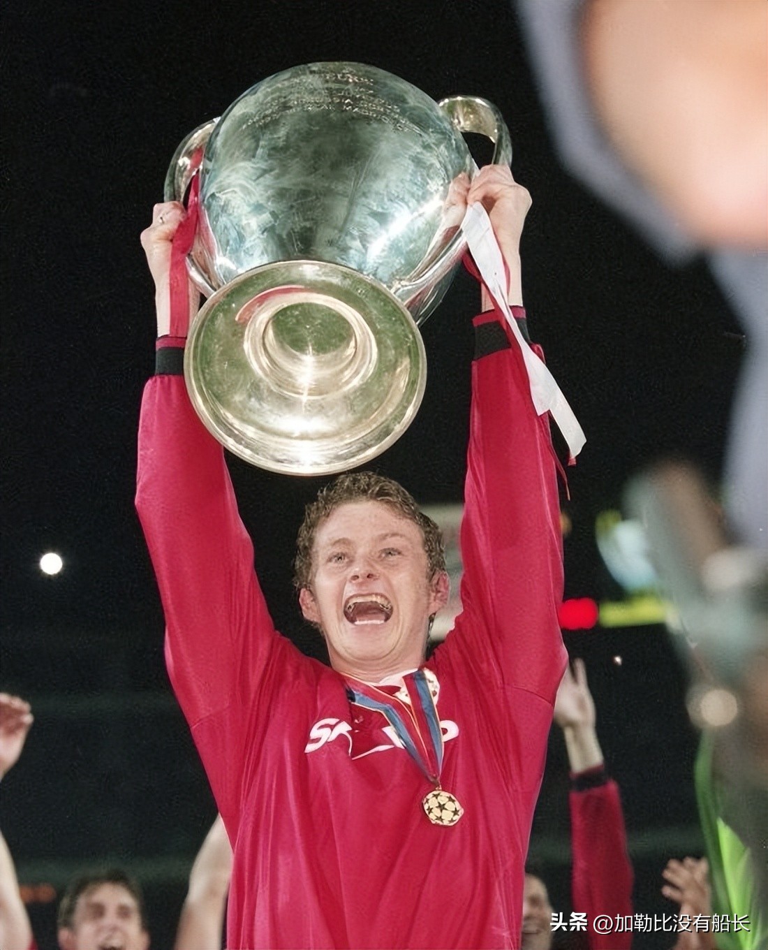 除了这三位世界足坛还有哪些实力非顶级，却能长留豪门的案例？