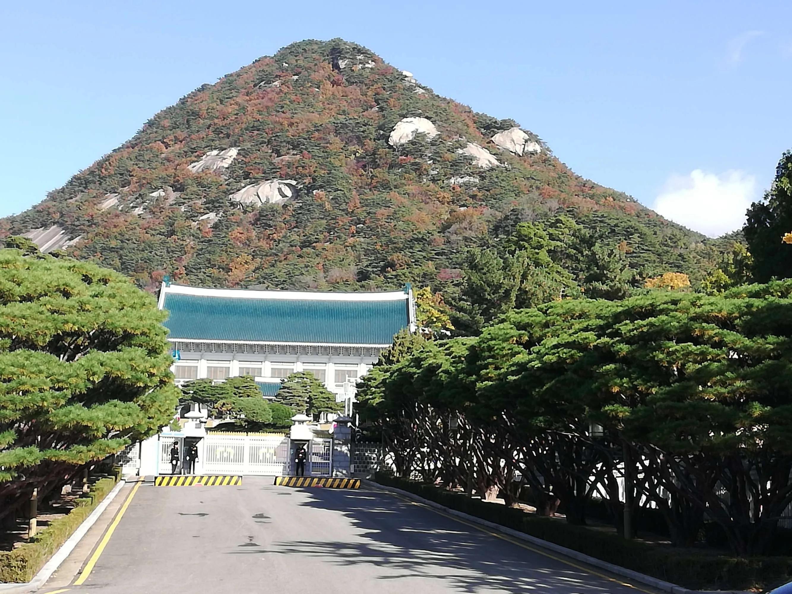 棣栧皵娓歌浣滄枃鐐硅瘎,棣栧皵娓歌涔嬩簩