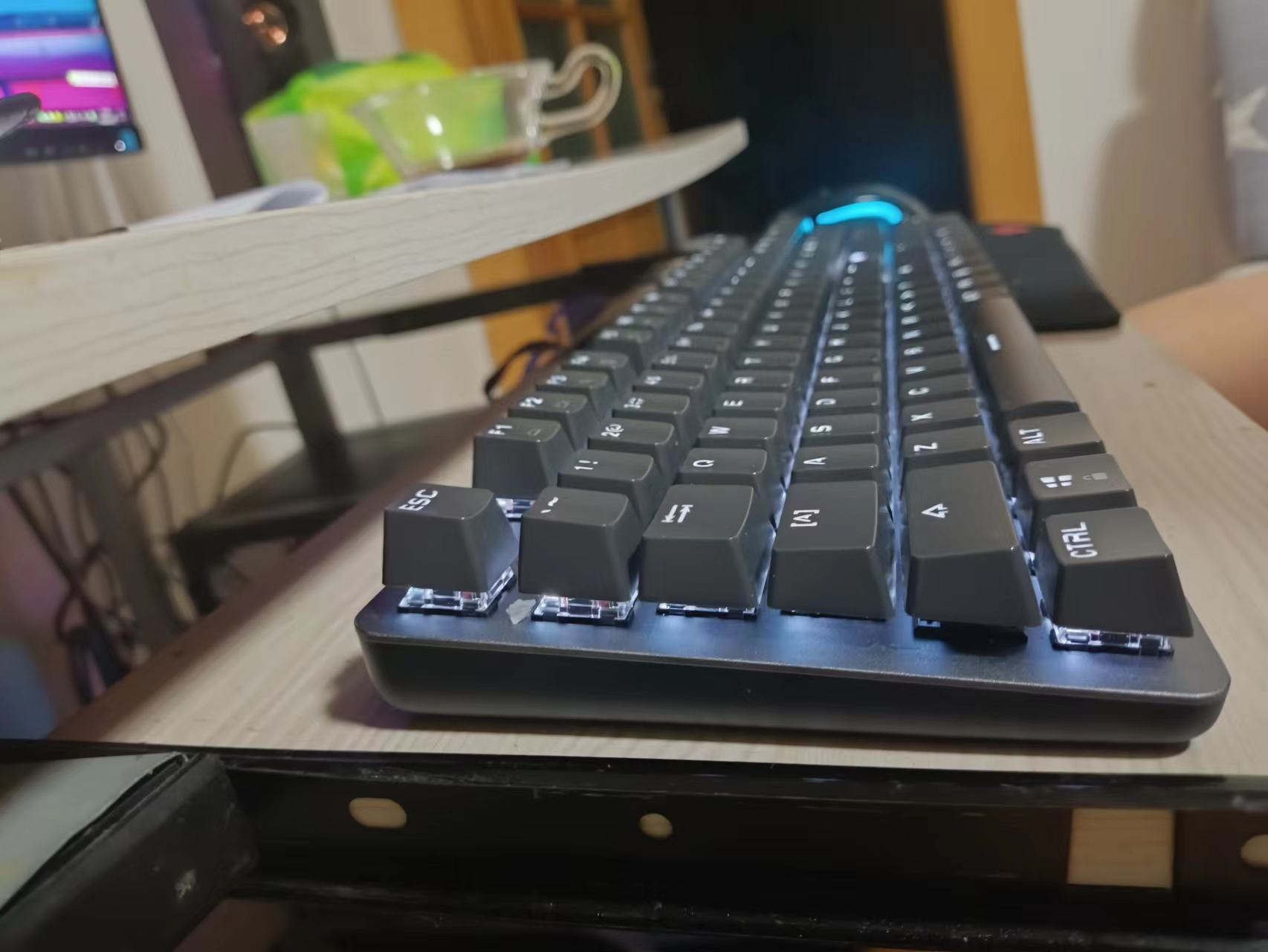 罗技k845cherrymx2.0s,罗技k845机械键盘推荐