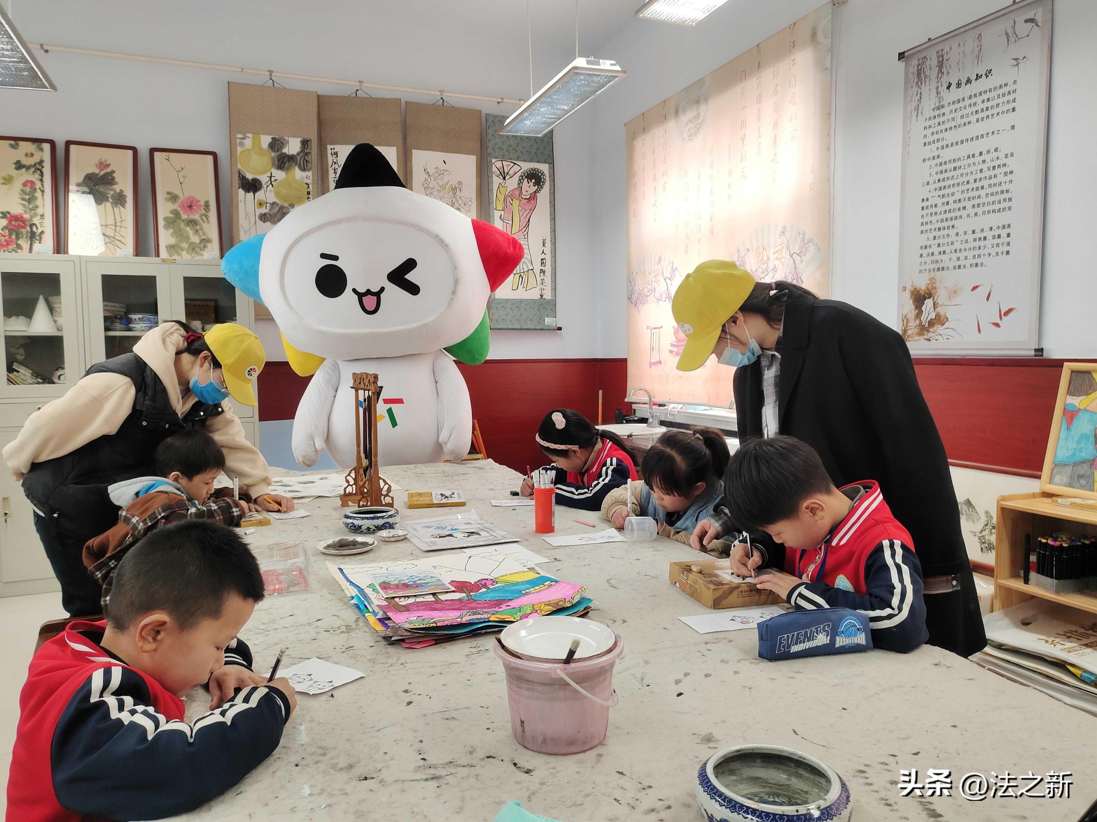 河南省体育彩票管理中心鹤壁分中心情系鹤山留守儿童